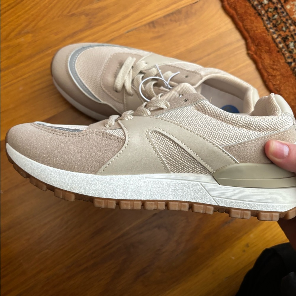 NWOT Rachel Zoe sneakers